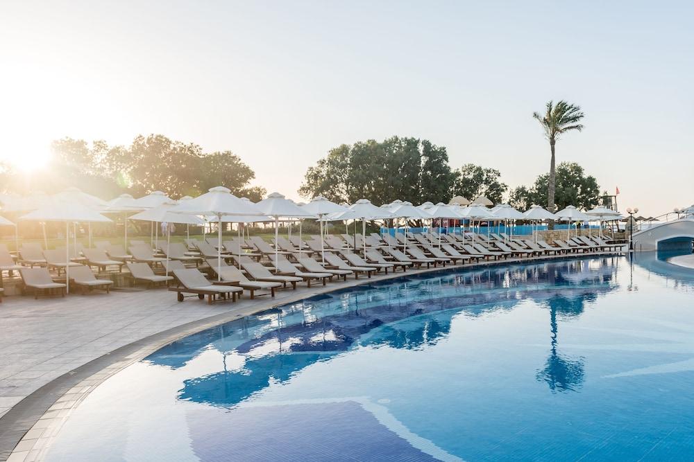 Caldera Beach Gerani  エクステリア 写真