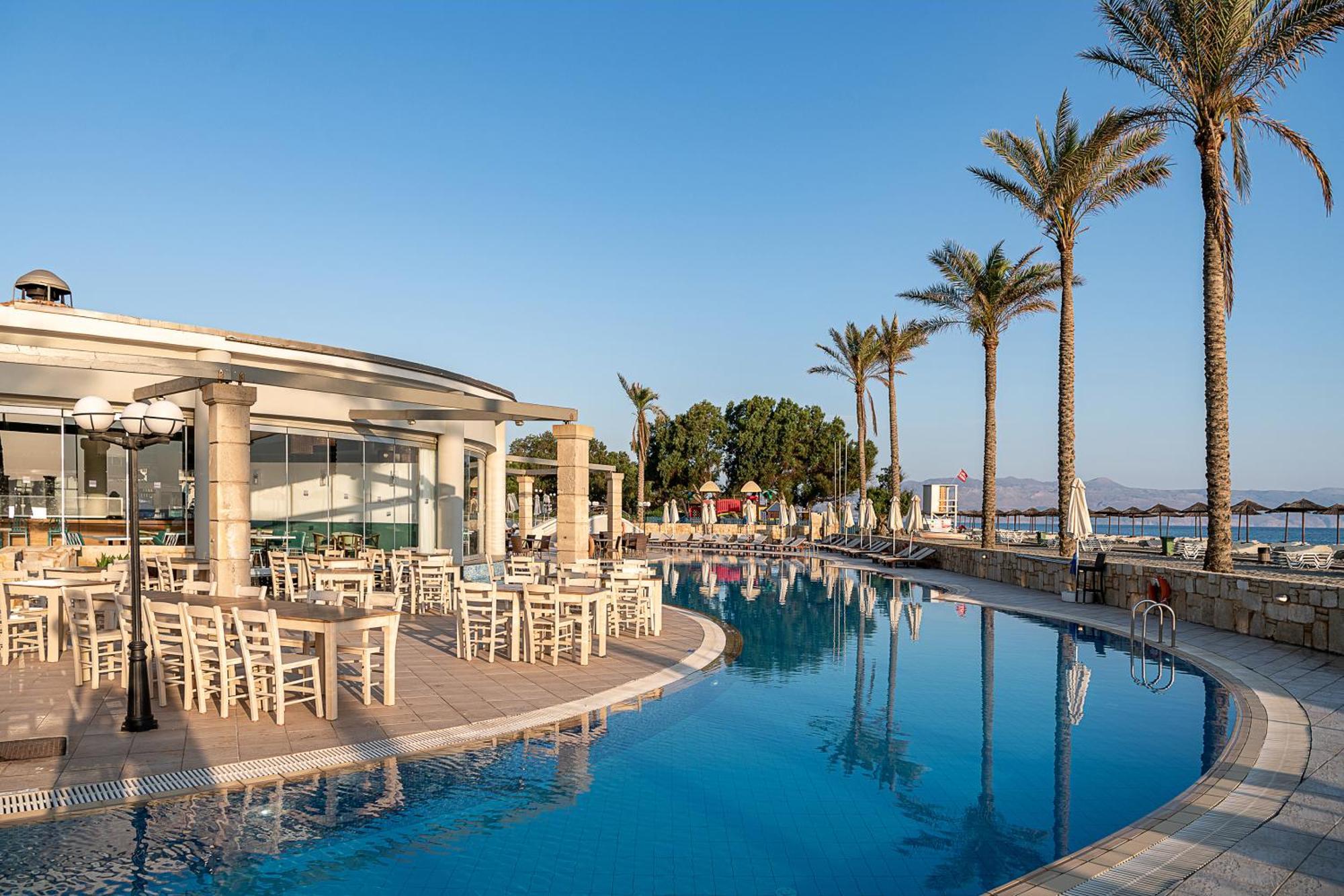 Caldera Beach Gerani  エクステリア 写真